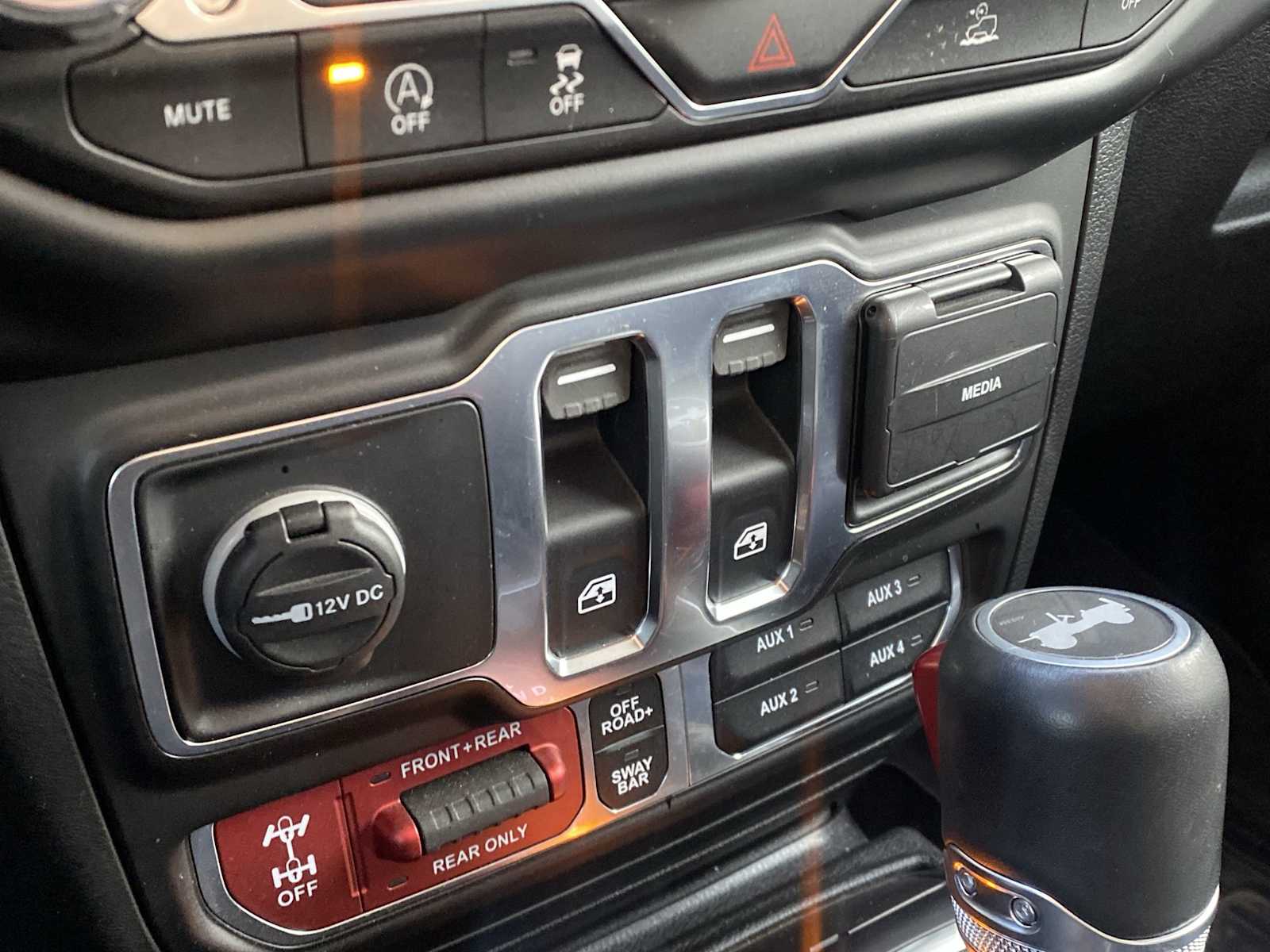 Thumbnail: 2021 Jeep Wrangler - 20