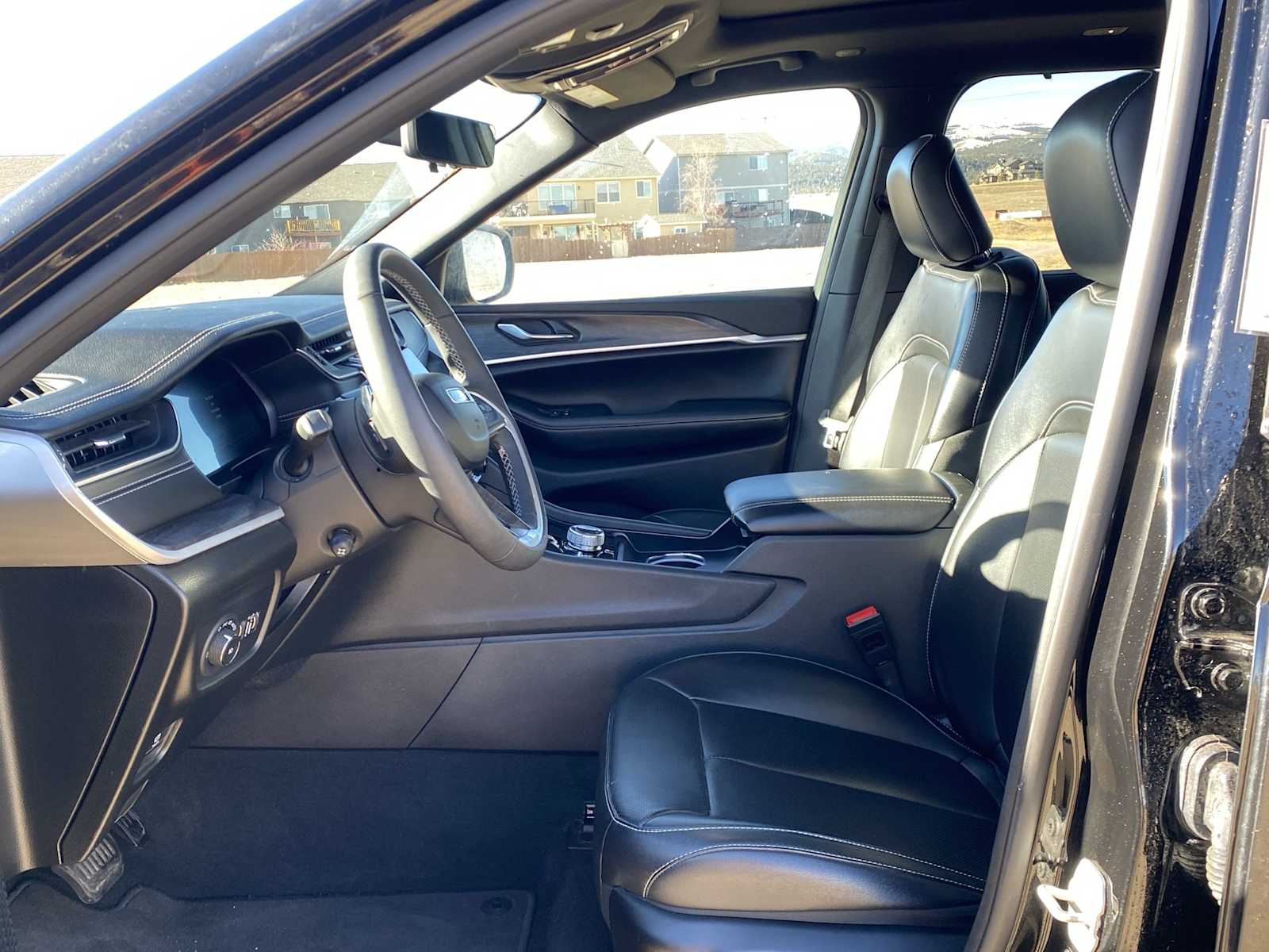 Thumbnail: 2024 Jeep Grand Cherokee L - 16