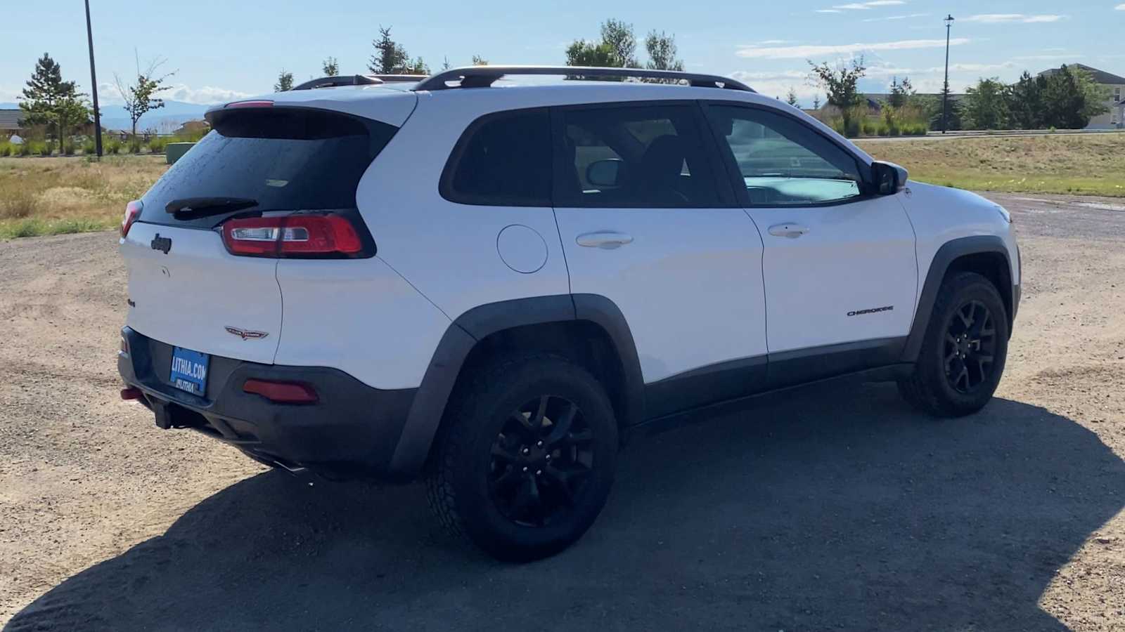 Thumbnail: 2018 Jeep Cherokee - 8