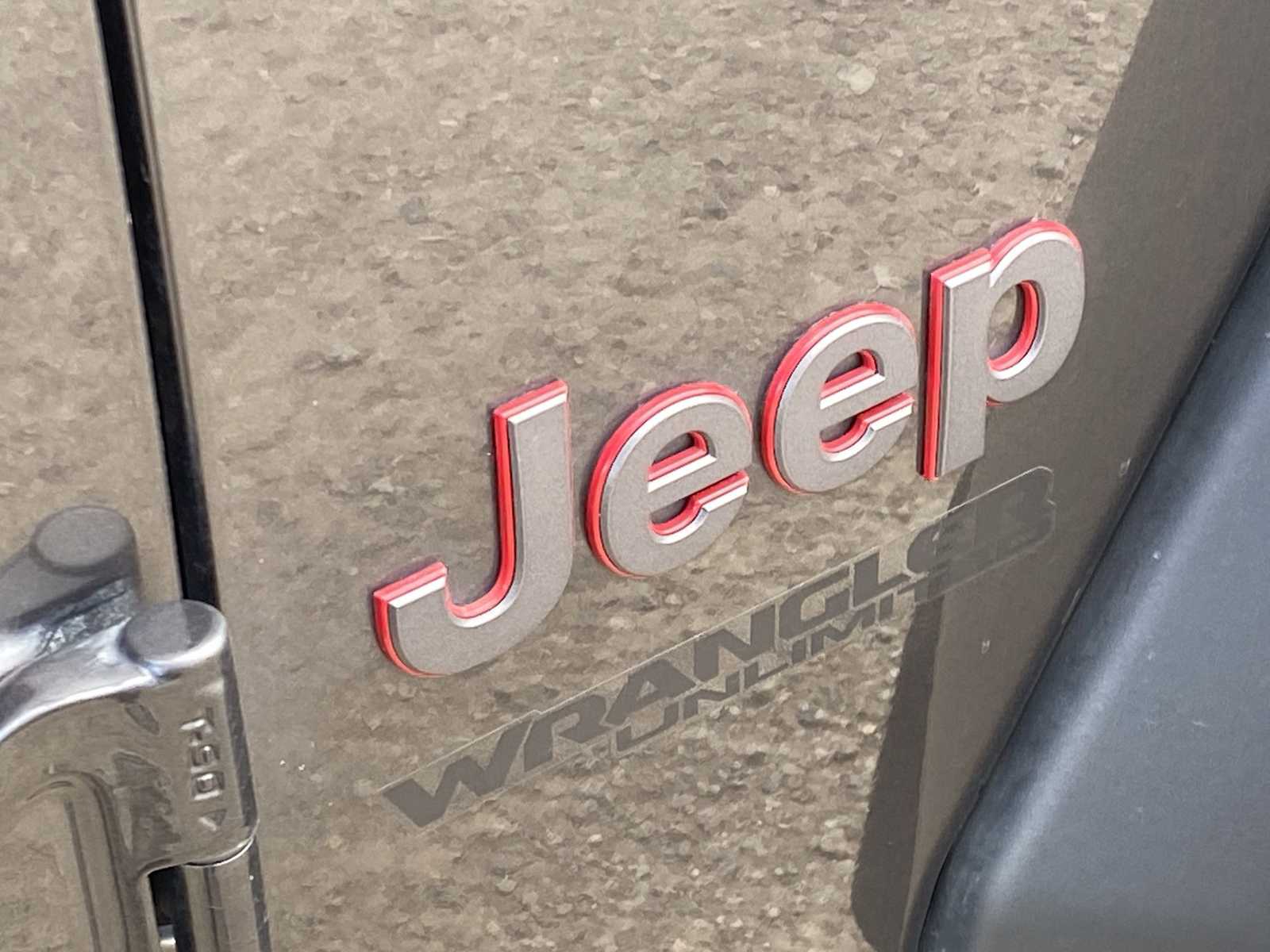 Thumbnail: 2022 Jeep Wrangler - 15