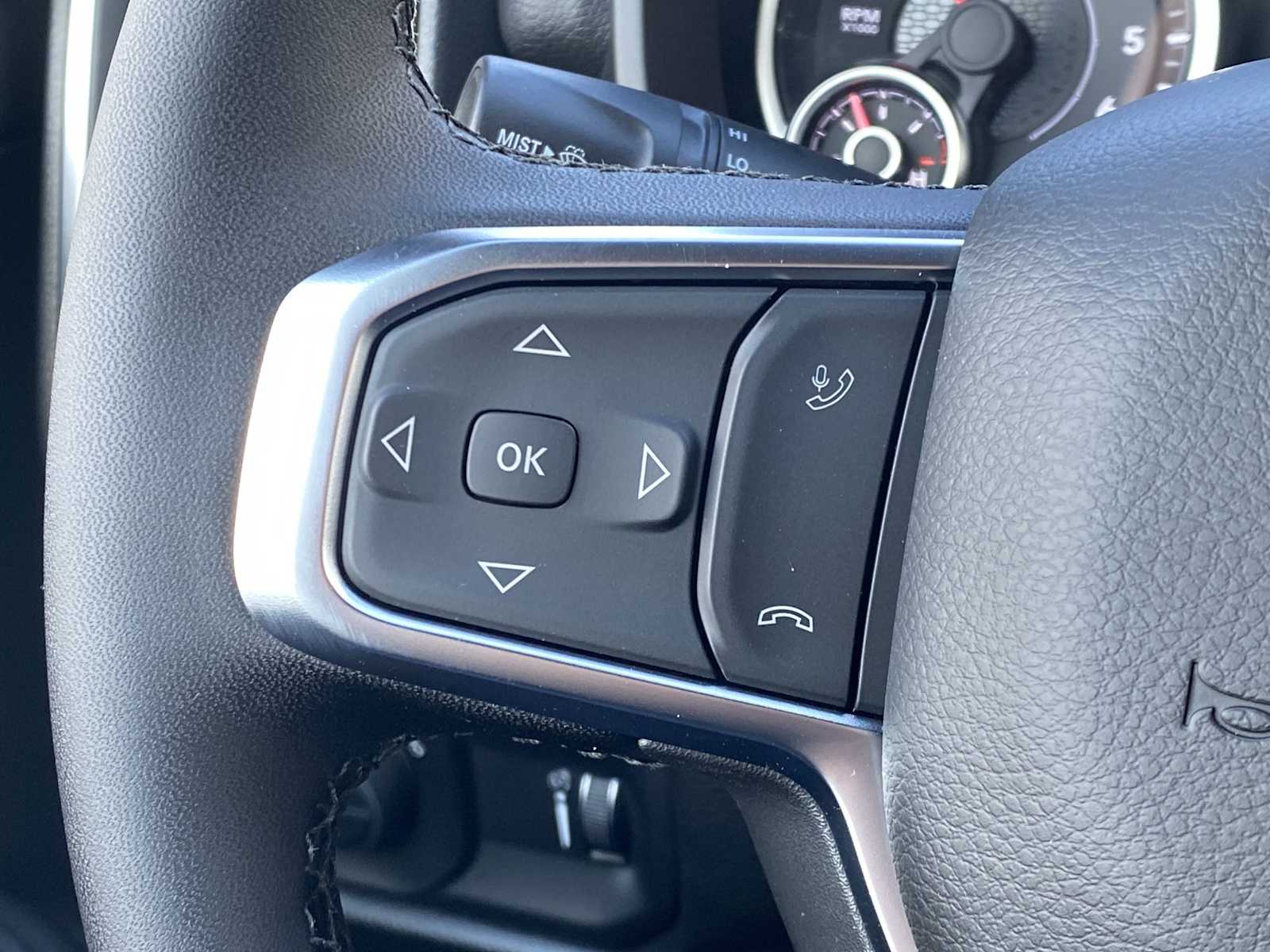 Thumbnail: 2025 RAM 1500 - 24