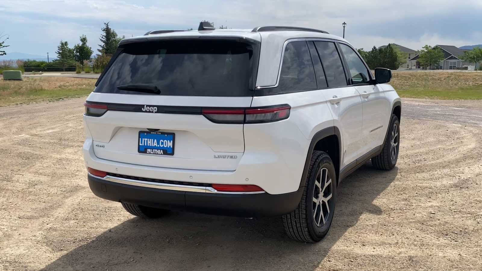 Thumbnail: 2025 Jeep Grand Cherokee - 8