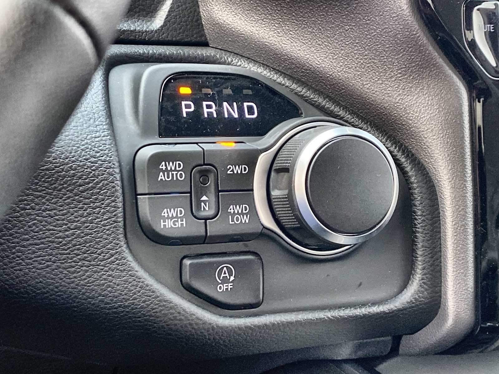 Thumbnail: 2025 RAM 1500 - 18