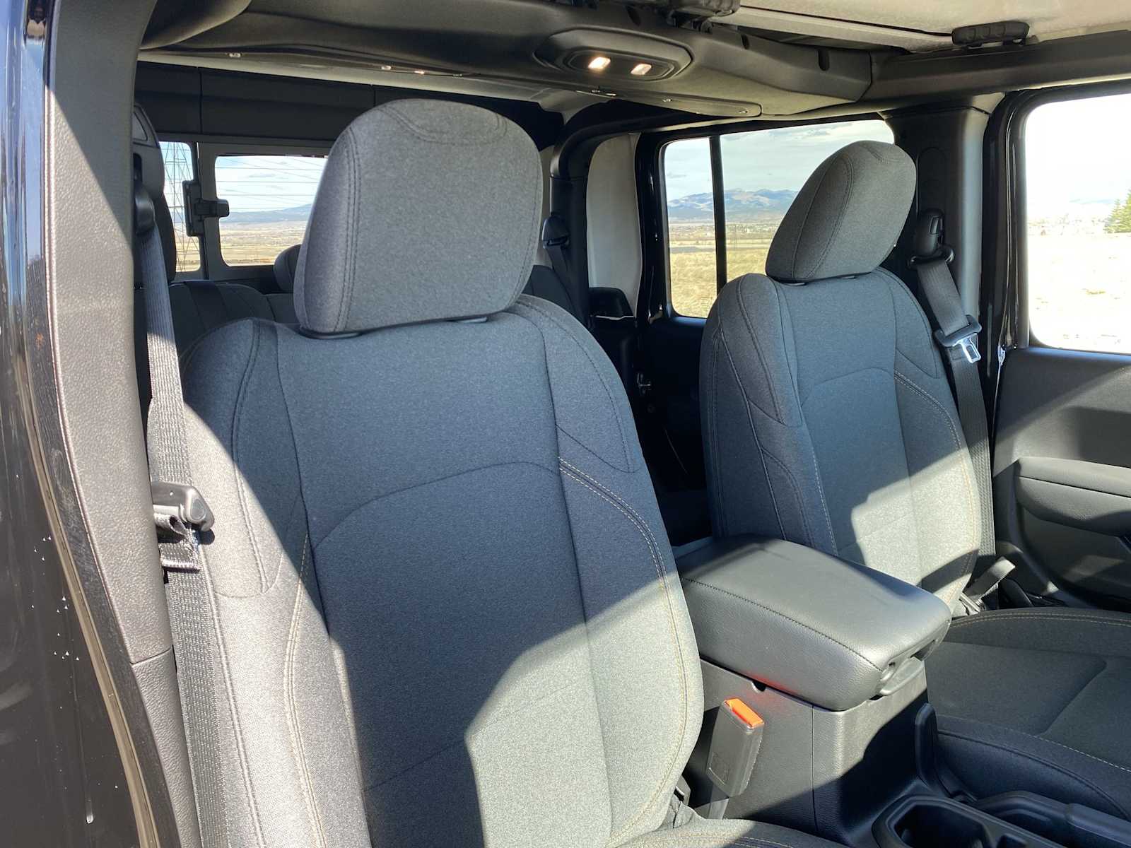 Thumbnail: 2026 Jeep Gladiator - 18