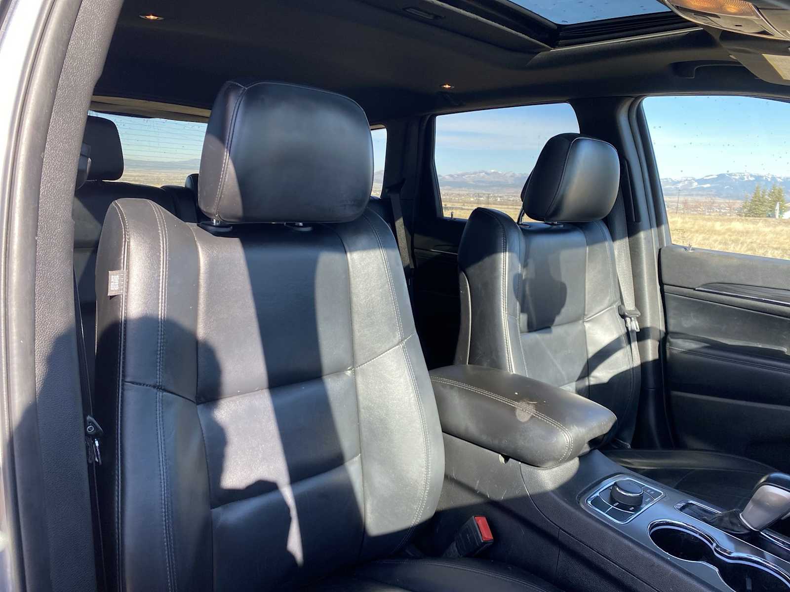 Thumbnail: 2021 Jeep Grand Cherokee - 17