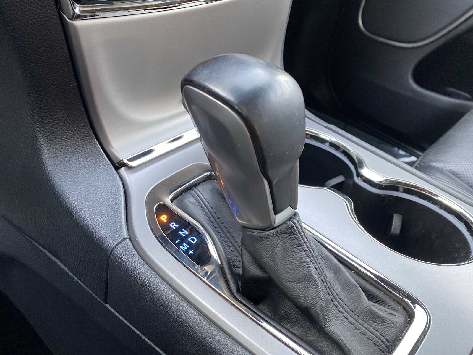 Thumbnail: 2020 Jeep Grand Cherokee - 19