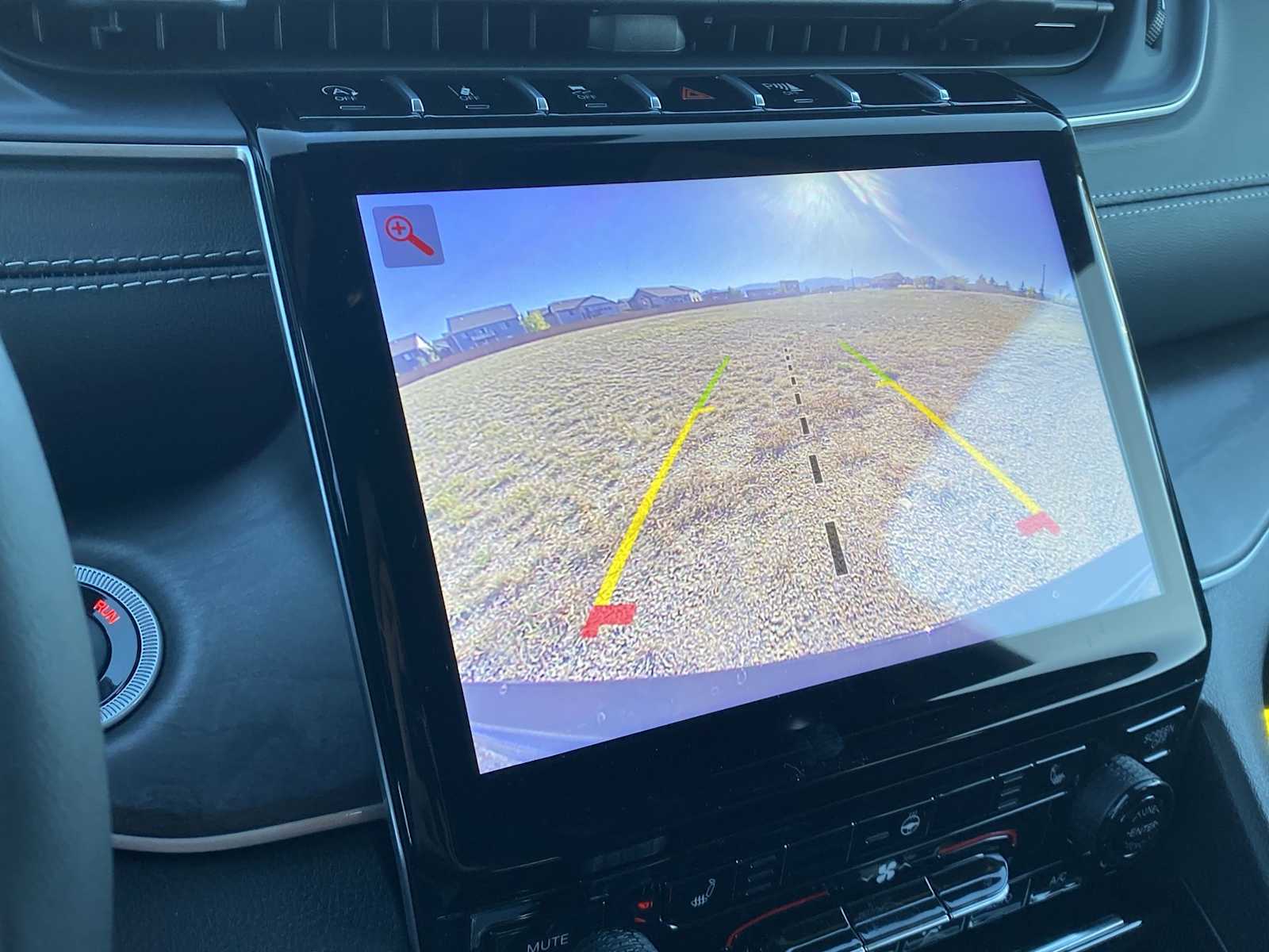 Thumbnail: 2025 Jeep Grand Cherokee - 21