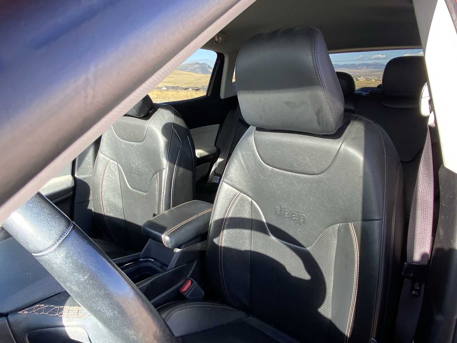 Thumbnail: 2022 Jeep Compass - 15