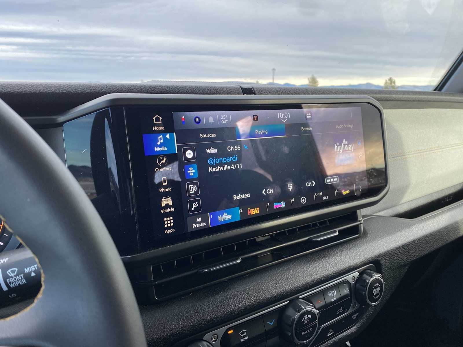 Thumbnail: 2024 Jeep Wrangler - 21