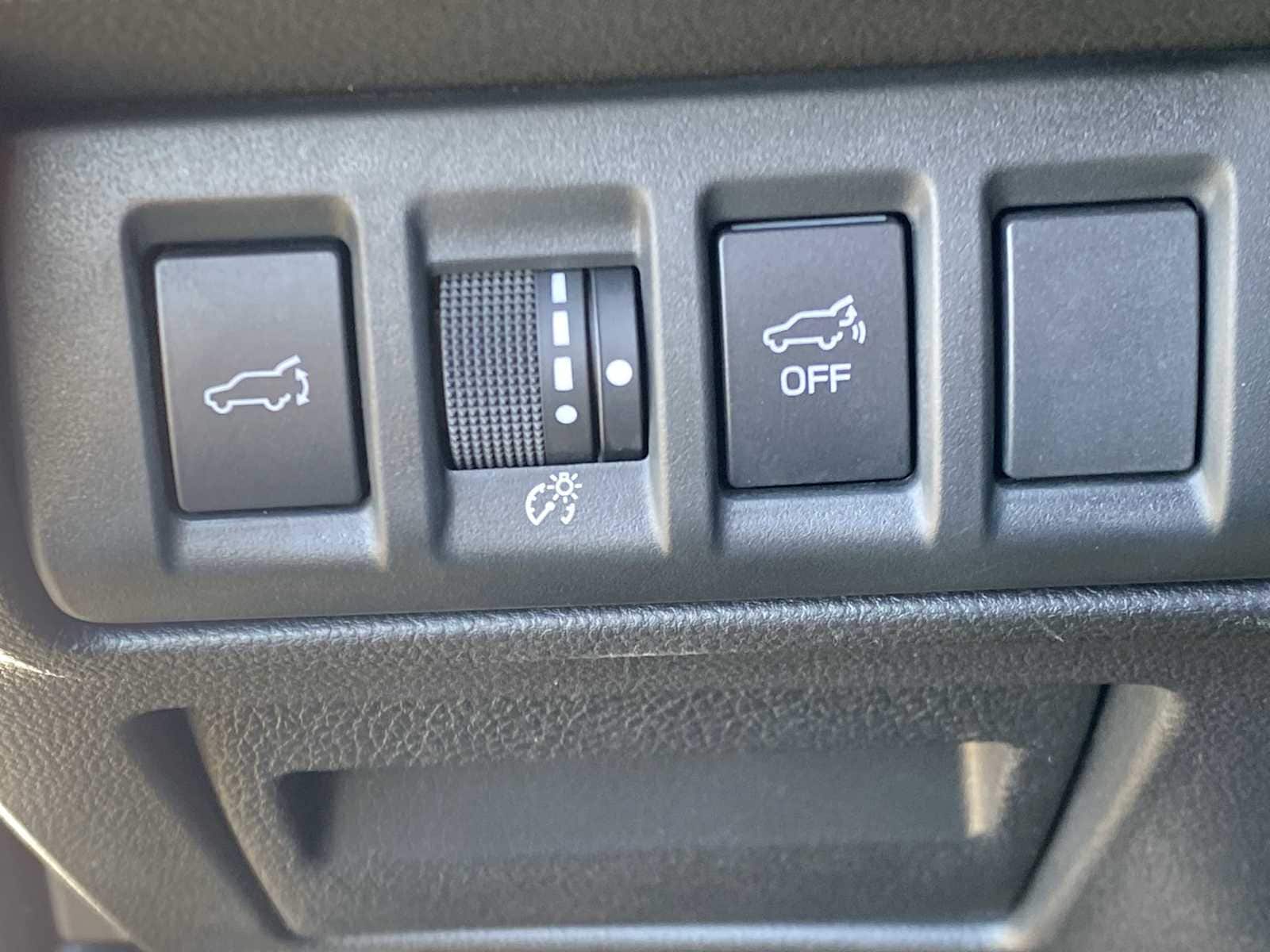 Thumbnail: 2022 Subaru Outback - 22