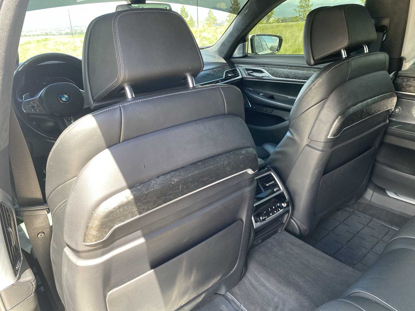 Thumbnail: 2021 BMW 7 Series - 33