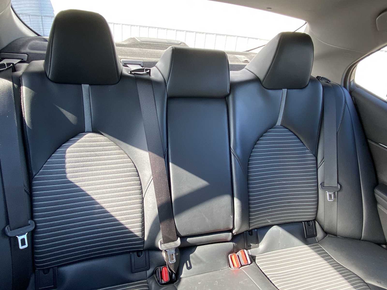 Thumbnail: 2020 Toyota Camry - 16