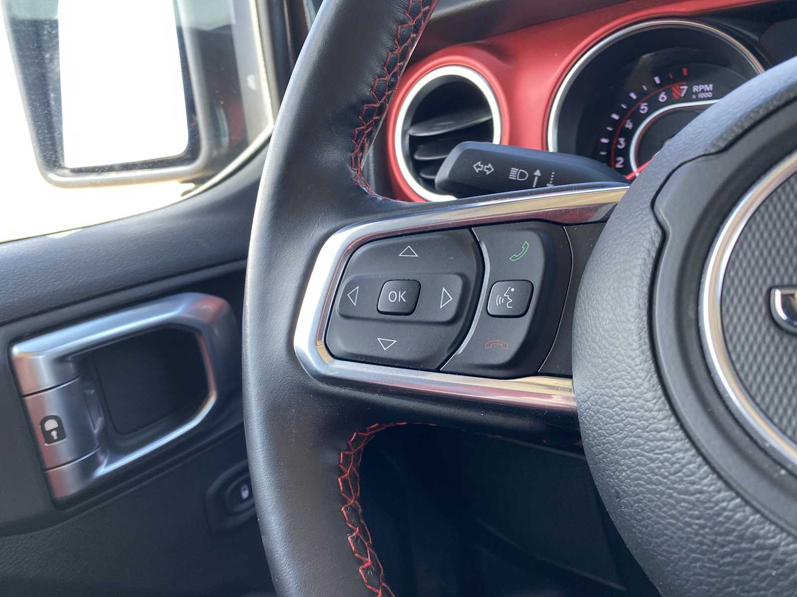 Thumbnail: 2022 Jeep Wrangler - 32