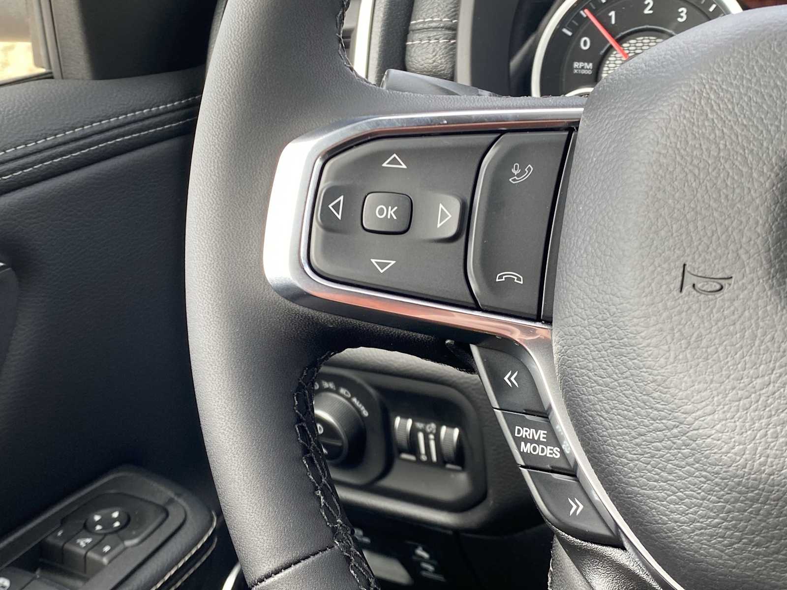 Thumbnail: 2026 RAM 1500 - 32
