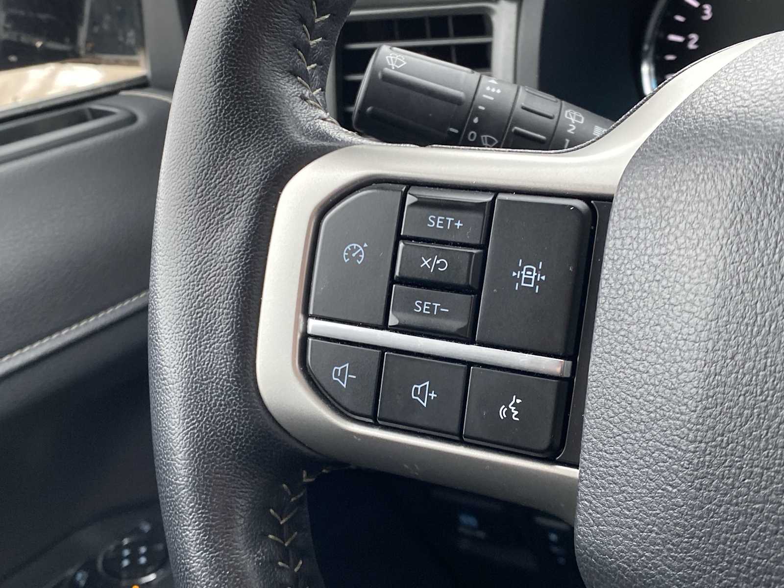 Thumbnail: 2024 Ford Expedition - 32