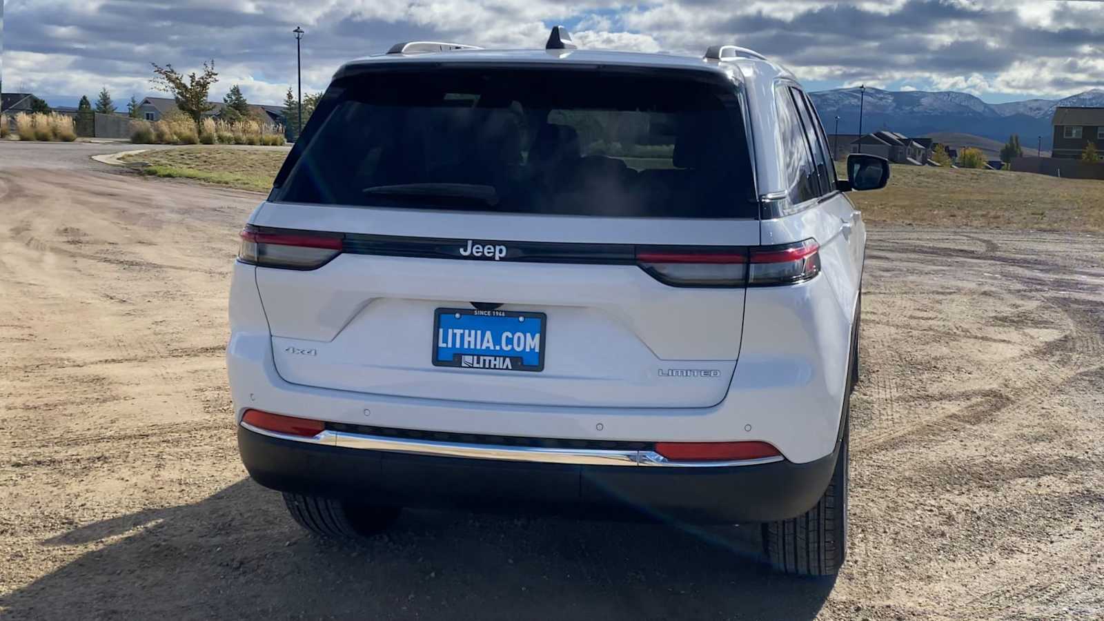 Thumbnail: 2025 Jeep Grand Cherokee - 8