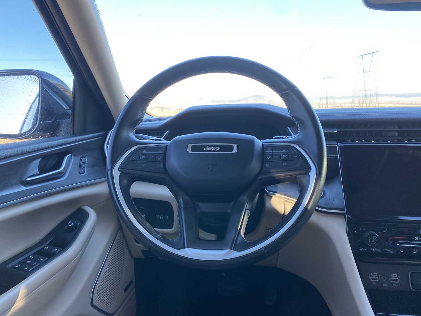 Thumbnail: 2022 Jeep Grand Cherokee - 29