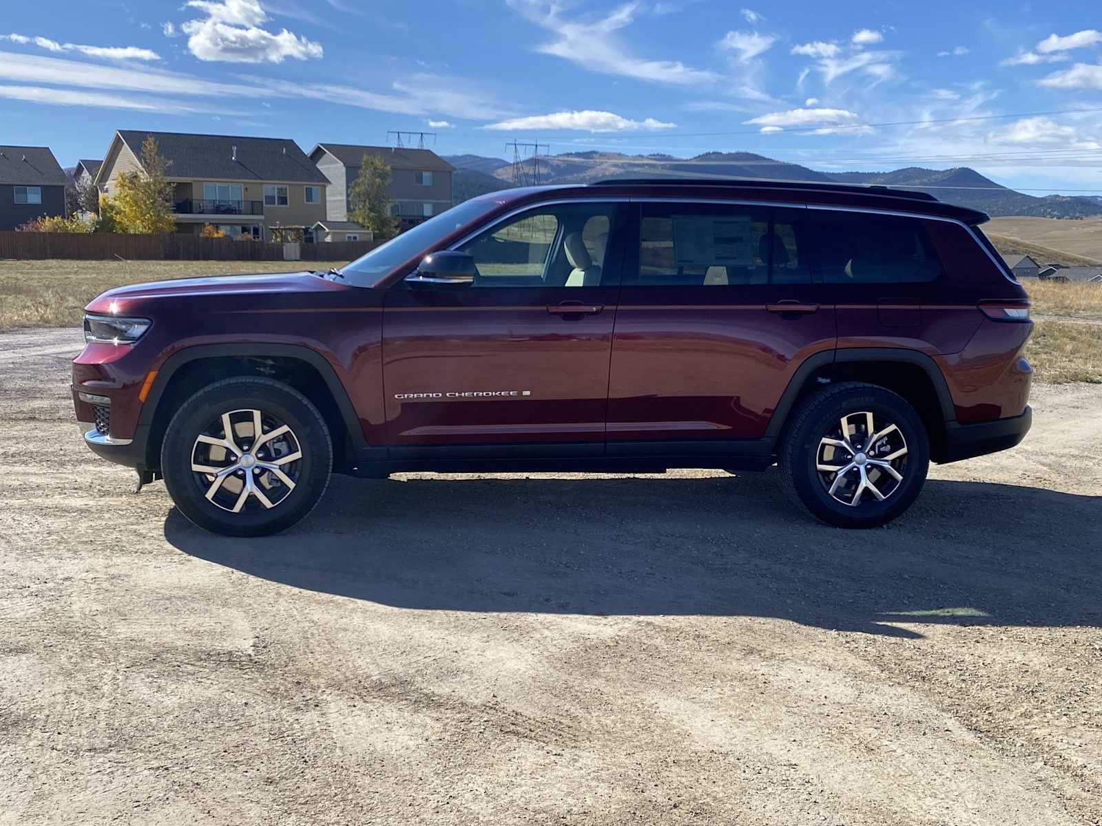 Thumbnail: 2025 Jeep Grand Cherokee - 10