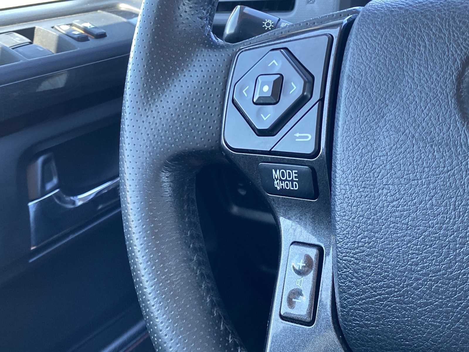 Thumbnail: 2019 Toyota 4Runner - 31