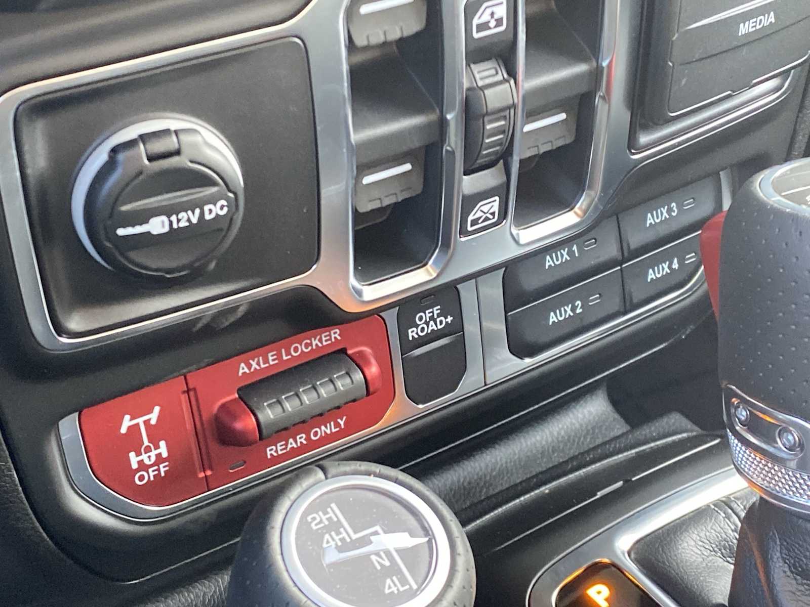 Thumbnail: 2026 Jeep Gladiator - 30