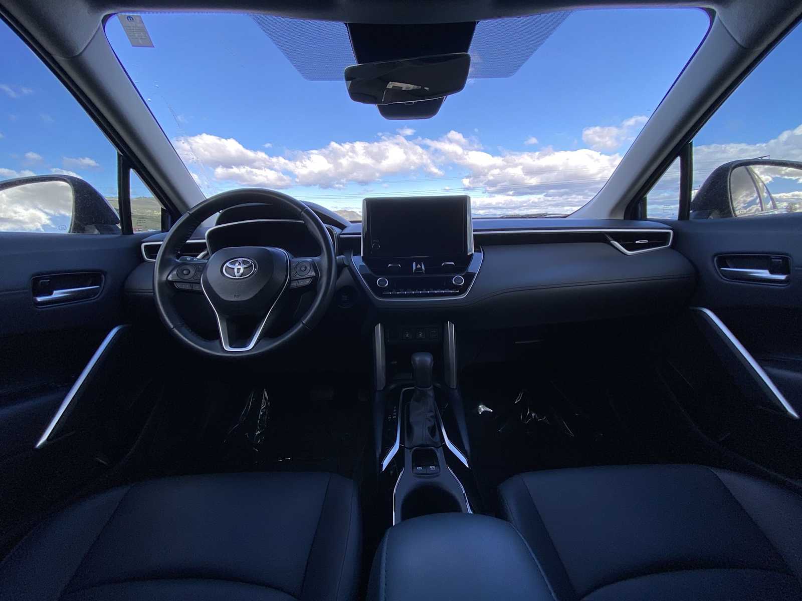Thumbnail: 2024 Toyota Corolla Cross - 16