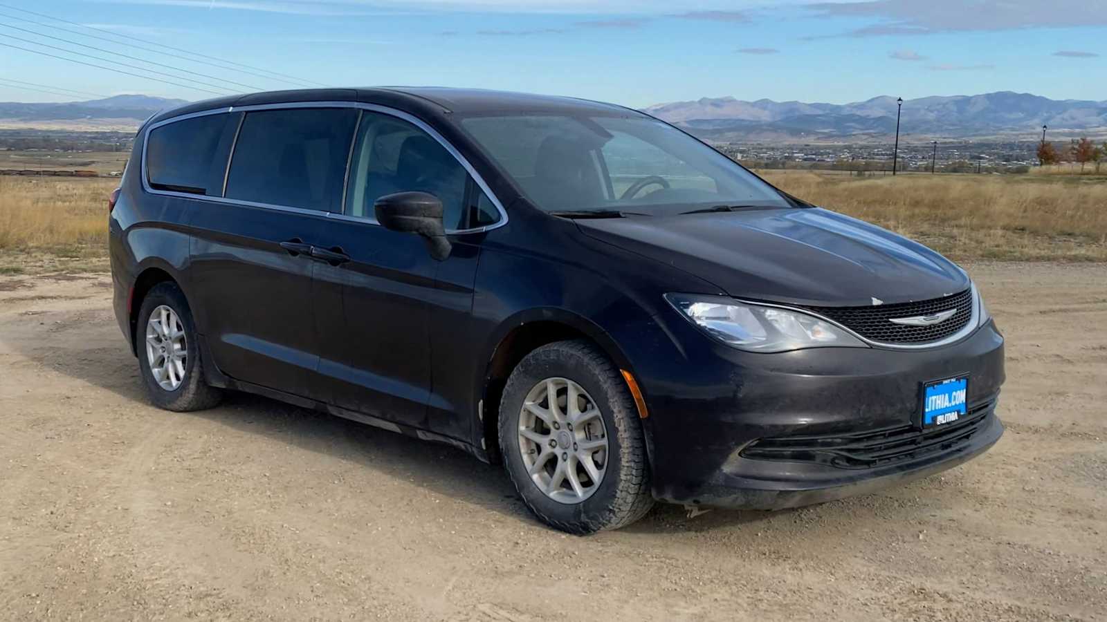 Thumbnail: 2017 Chrysler Pacifica - 2