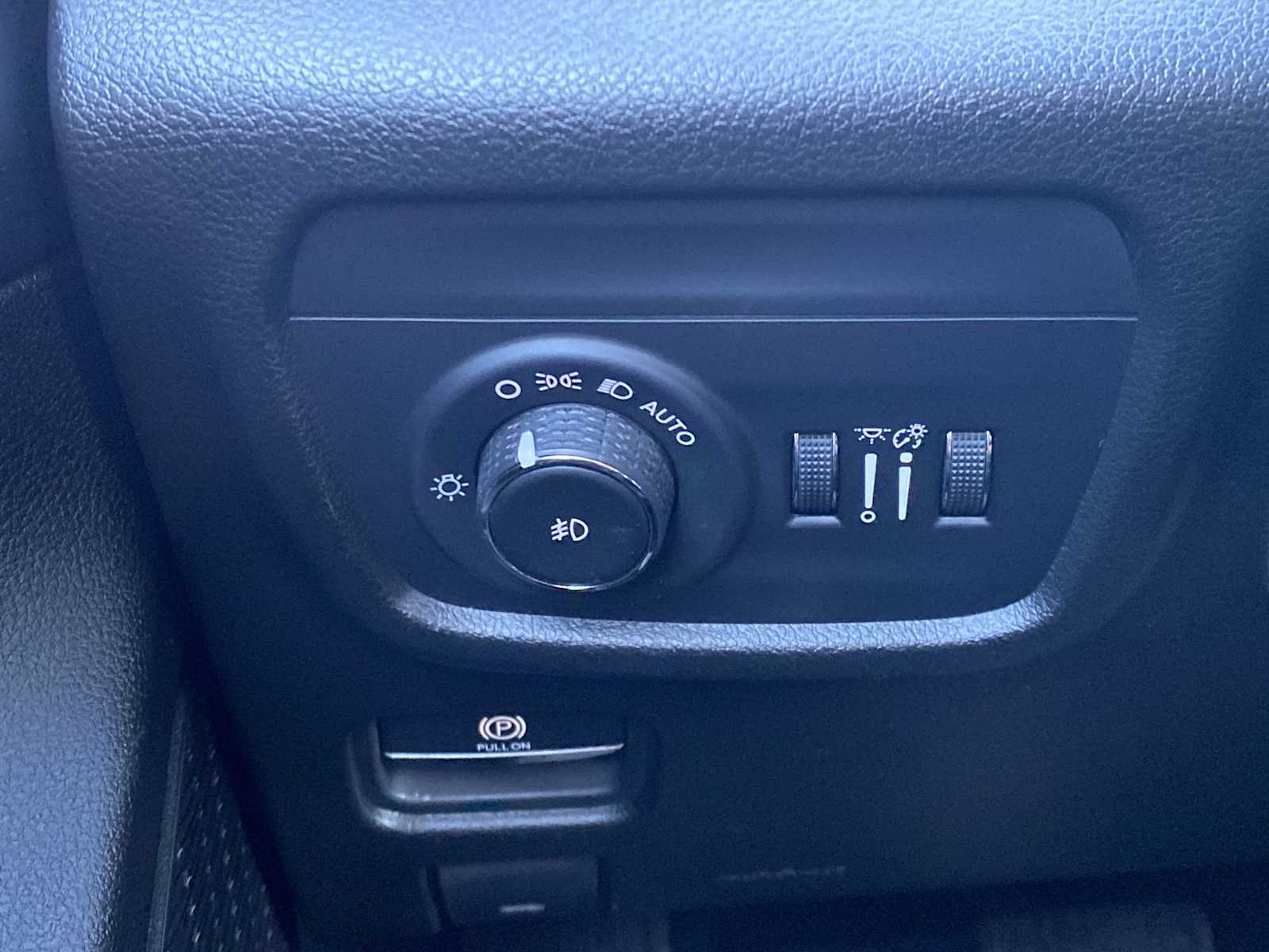 Thumbnail: 2024 Jeep Grand Cherokee L - 21