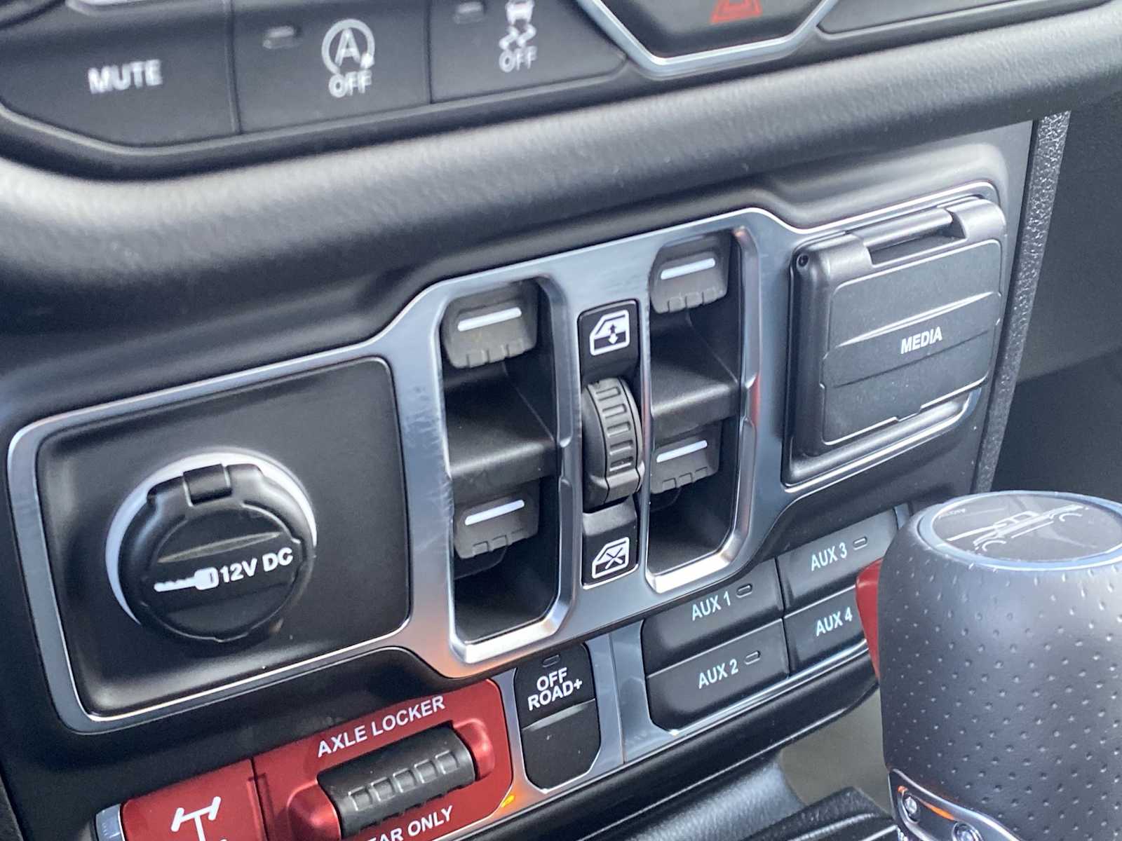 Thumbnail: 2026 Jeep Gladiator - 20