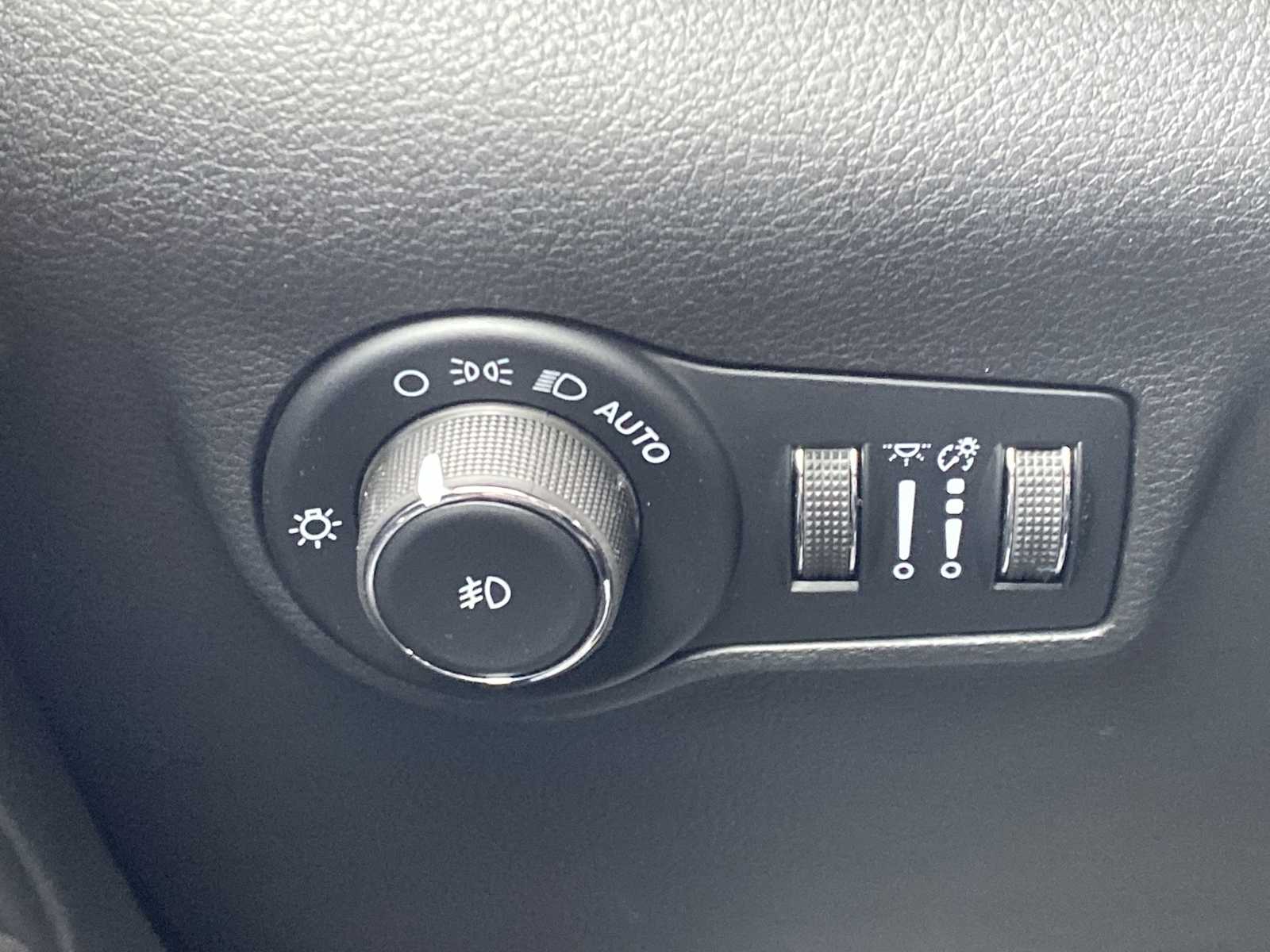 Thumbnail: 2026 Jeep Compass - 22