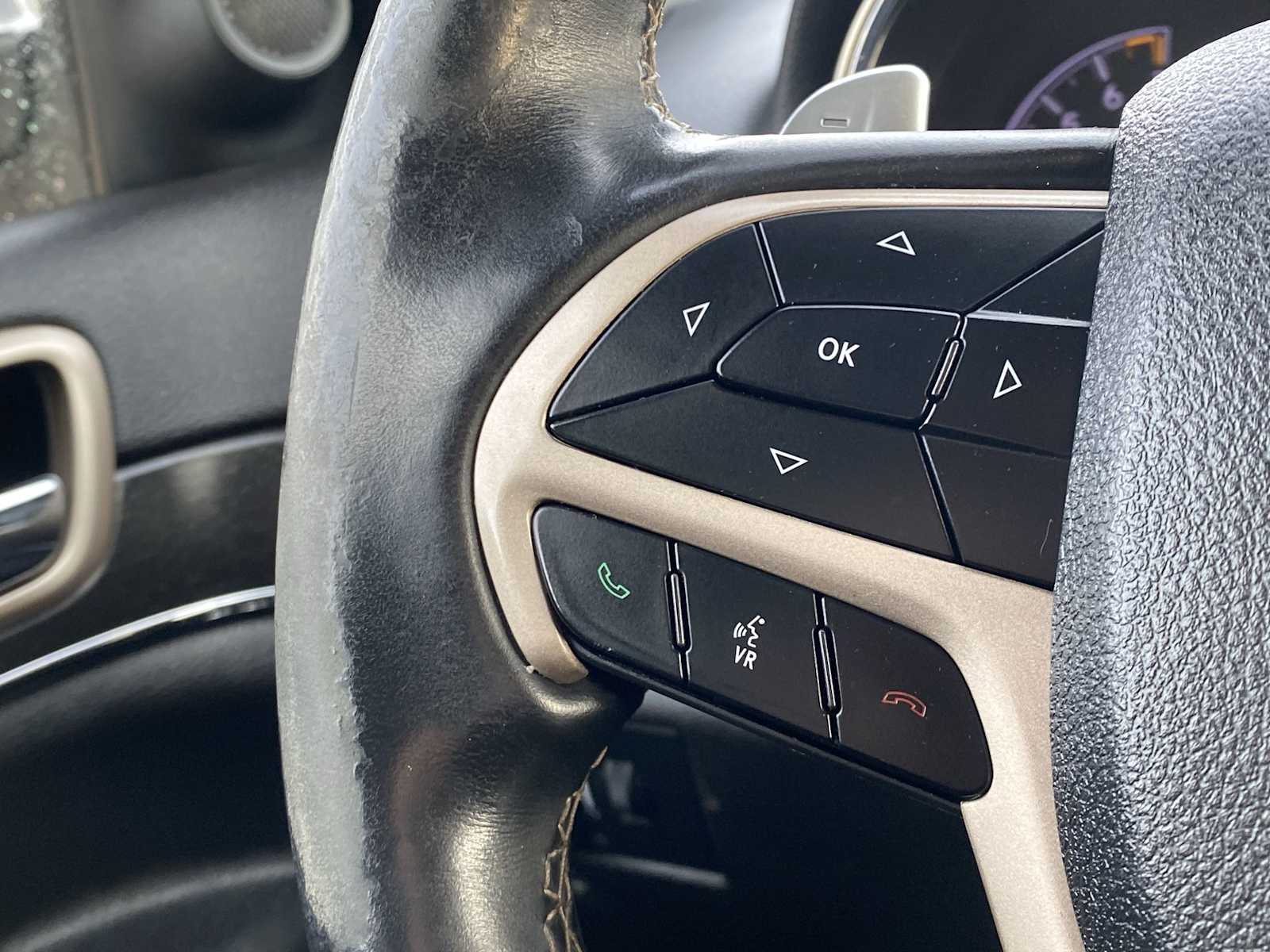 Thumbnail: 2017 Jeep Grand Cherokee - 24