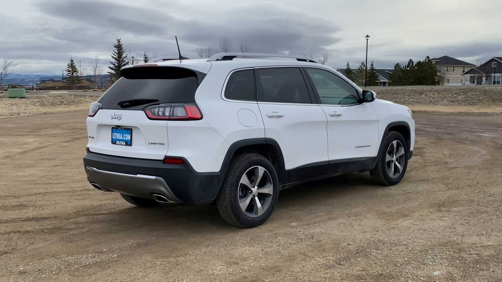 Thumbnail: 2019 Jeep Cherokee - 8