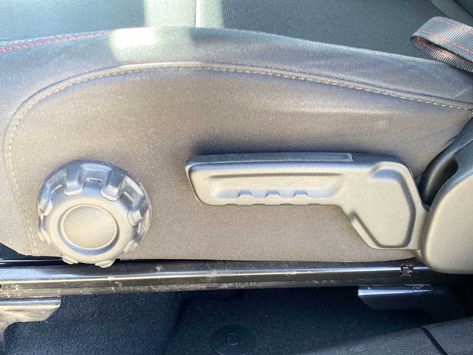 Thumbnail: 2022 Jeep Wrangler - 21