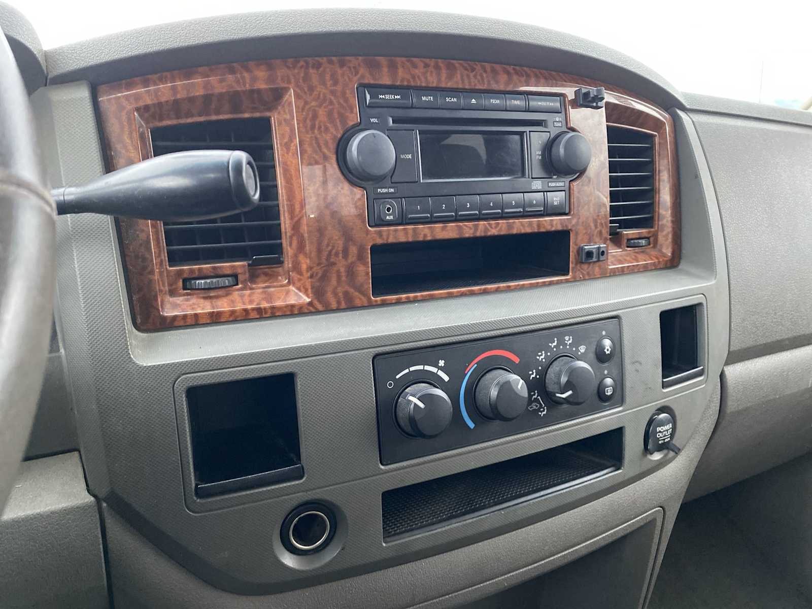 Thumbnail: 2006 Dodge Ram 2500 - 19