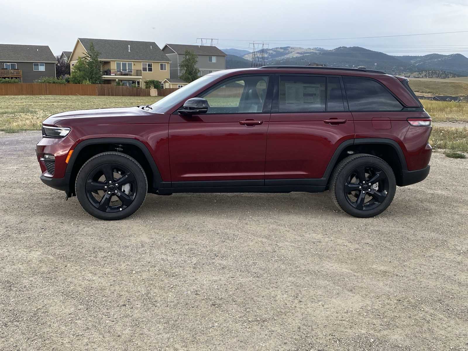 Thumbnail: 2025 Jeep Grand Cherokee - 10