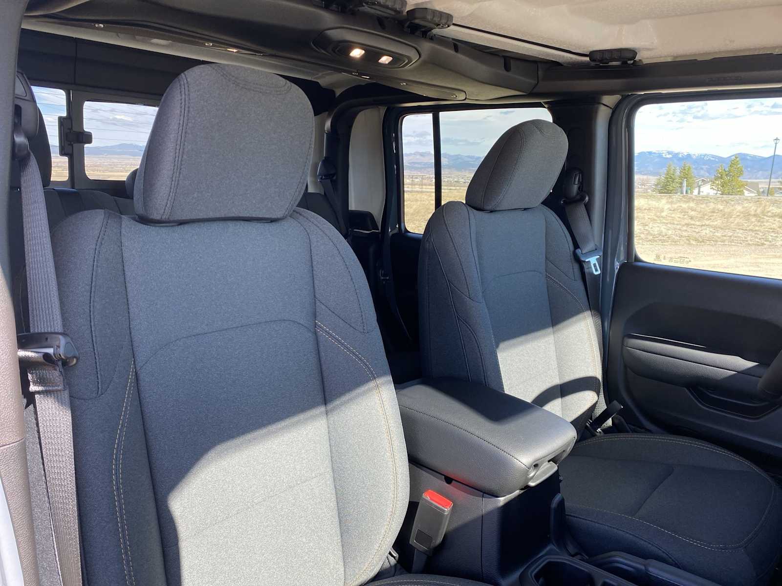 Thumbnail: 2026 Jeep Gladiator - 18