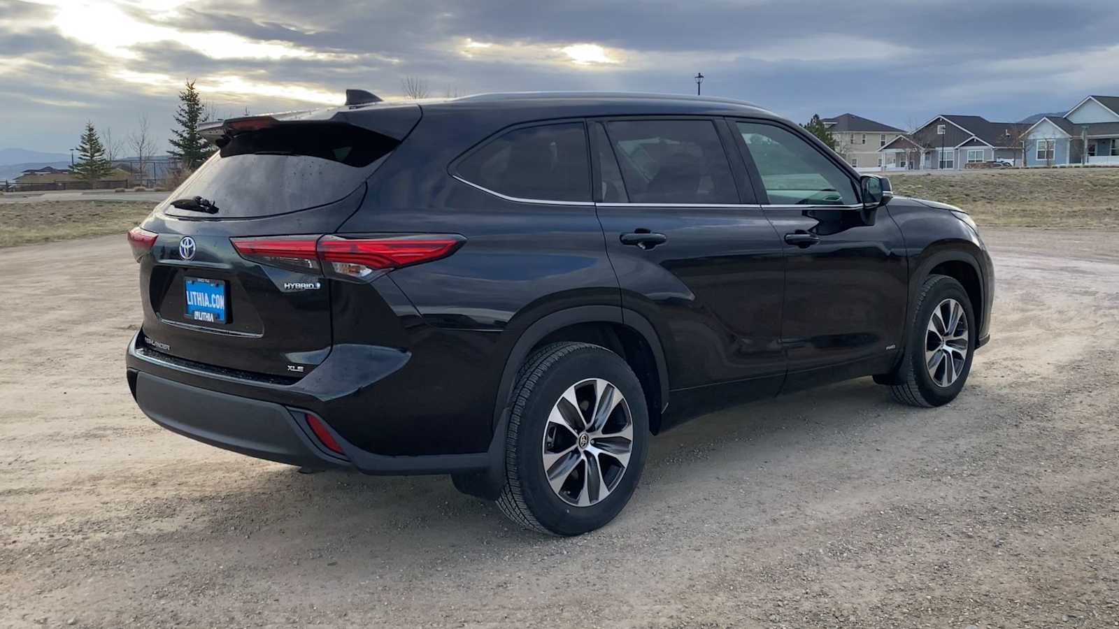 Thumbnail: 2022 Toyota Highlander - 8