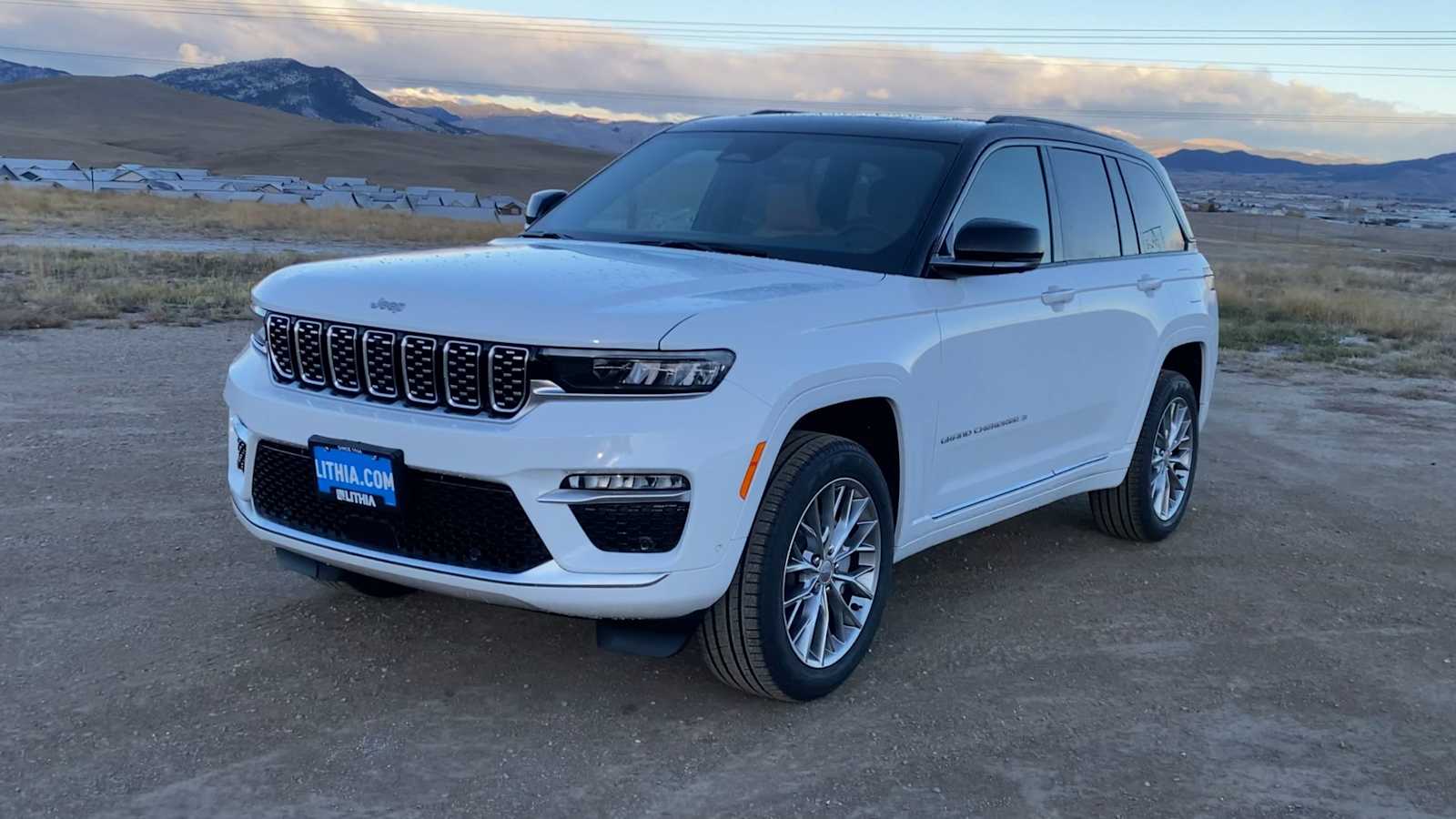 Thumbnail: 2025 Jeep Grand Cherokee - 4