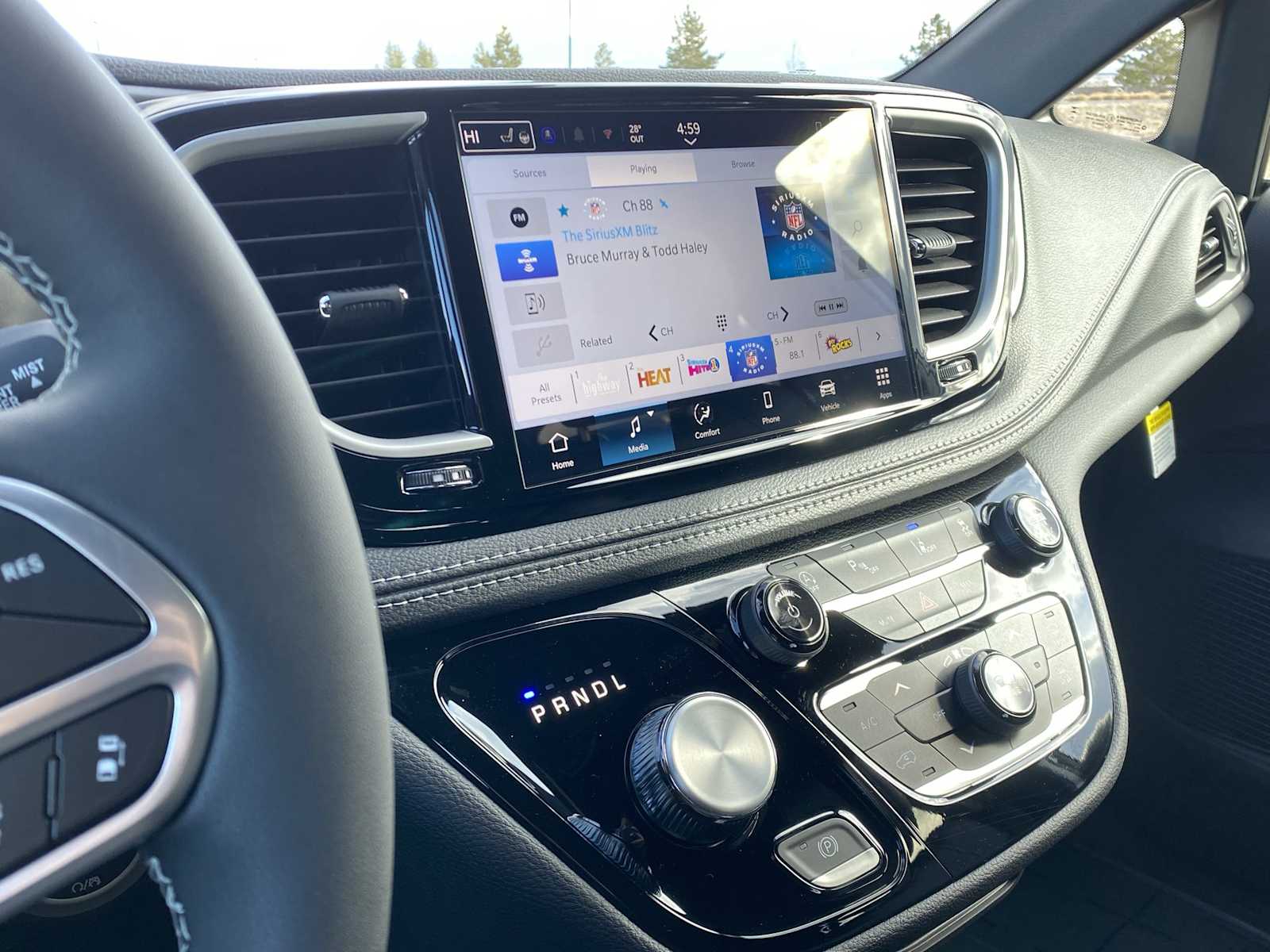 Thumbnail: 2026 Chrysler Pacifica - 23