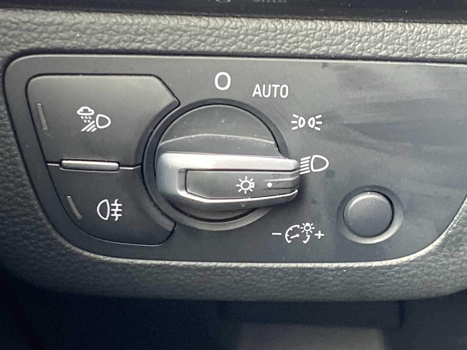 Thumbnail: 2020 Audi Q5 - 20