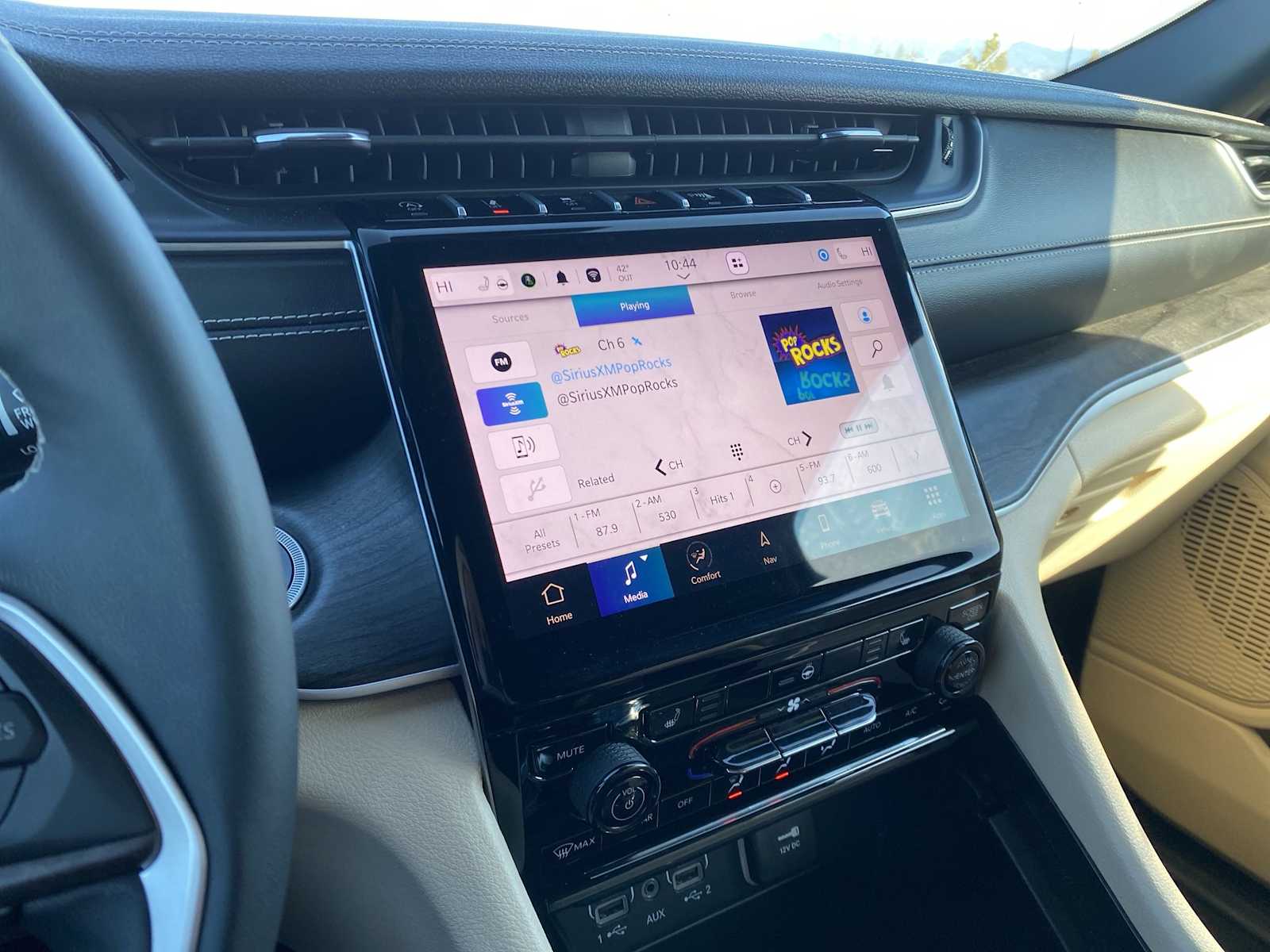 Thumbnail: 2024 Jeep Grand Cherokee L - 26