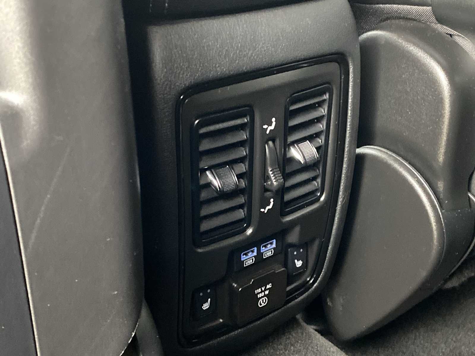 Thumbnail: 2022 Dodge Durango - 35