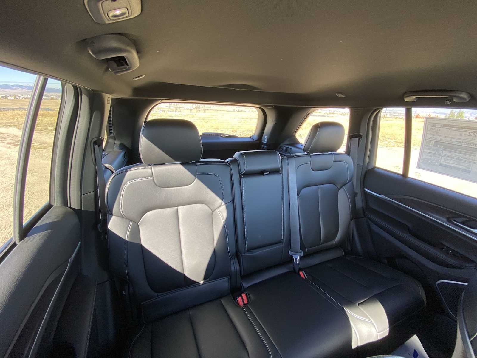 Thumbnail: 2025 Jeep Grand Cherokee - 16