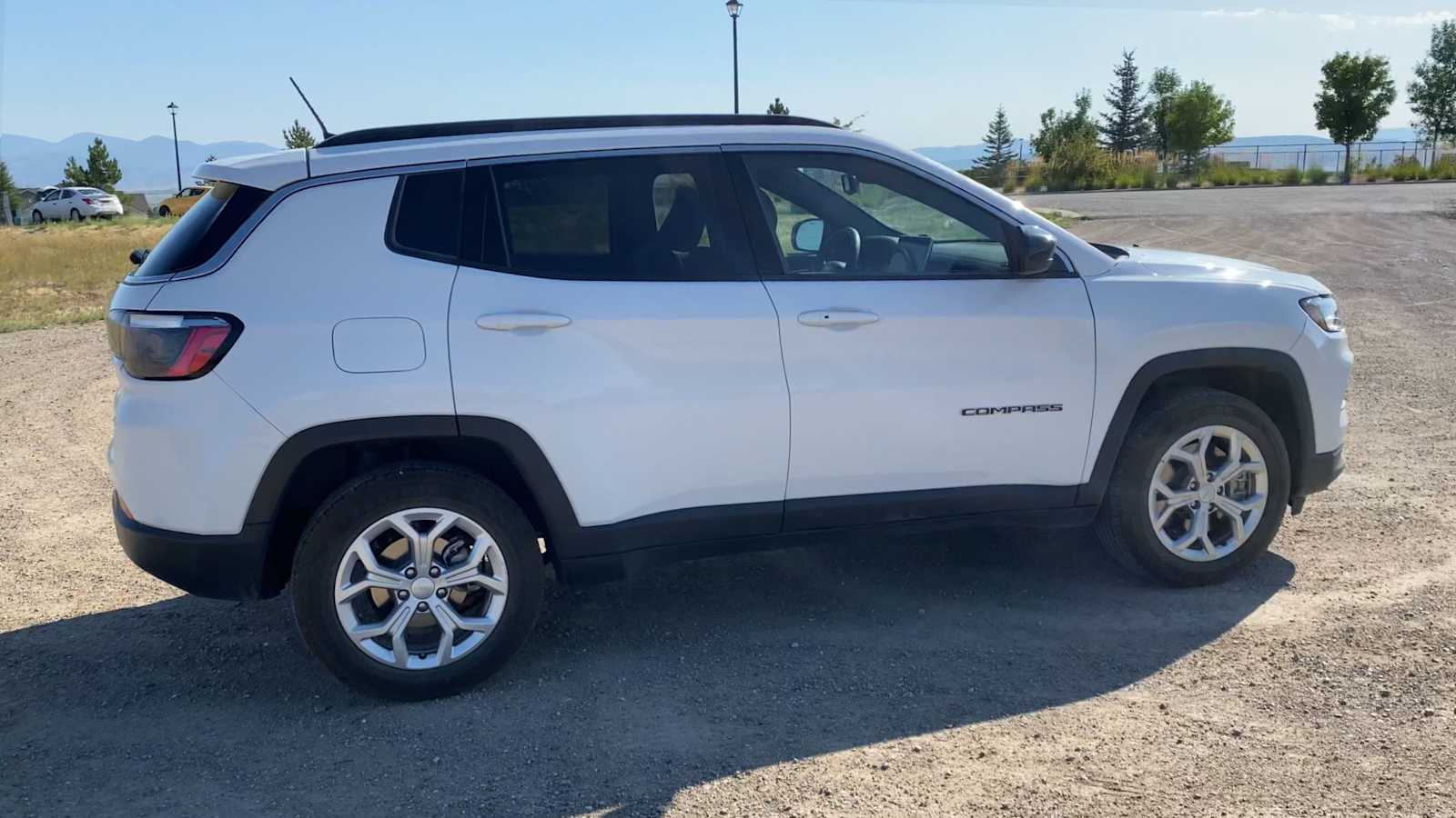 Thumbnail: 2024 Jeep Compass - 9