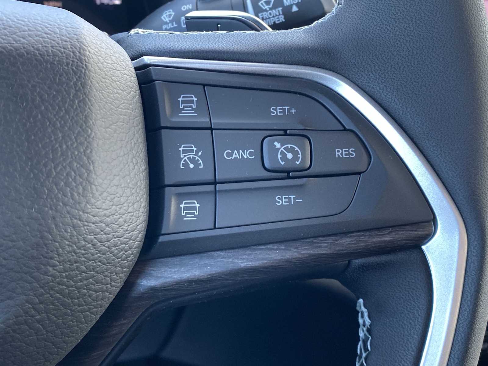 Thumbnail: 2025 Jeep Grand Cherokee - 23