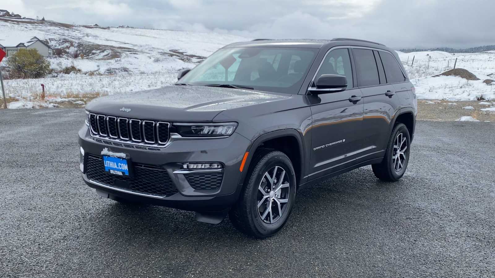 Thumbnail: 2025 Jeep Grand Cherokee - 4