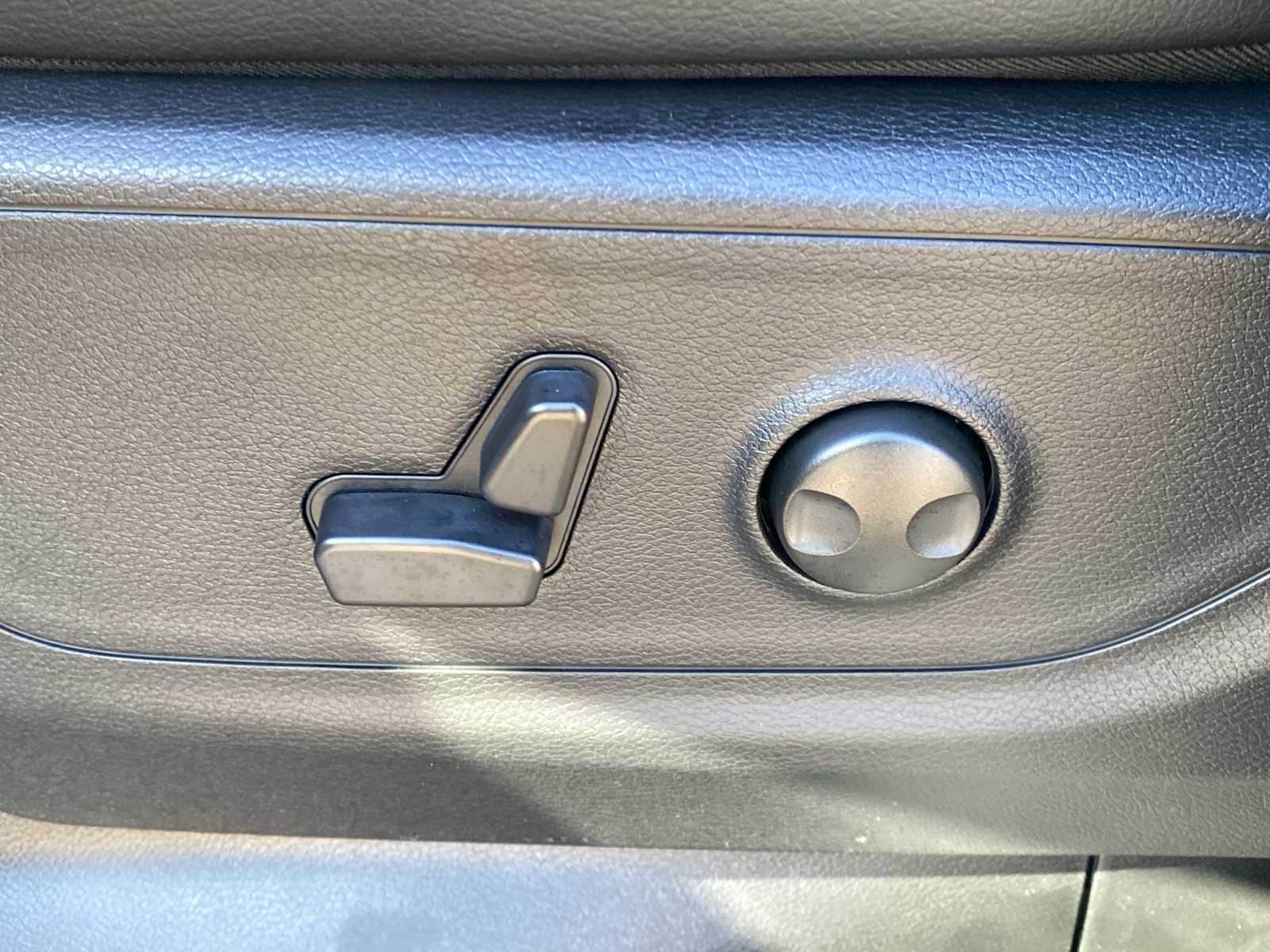 Thumbnail: 2026 RAM 1500 - 21