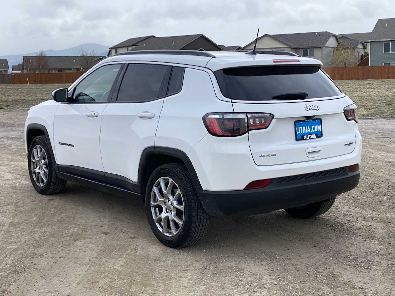 Thumbnail: 2022 Jeep Compass - 12