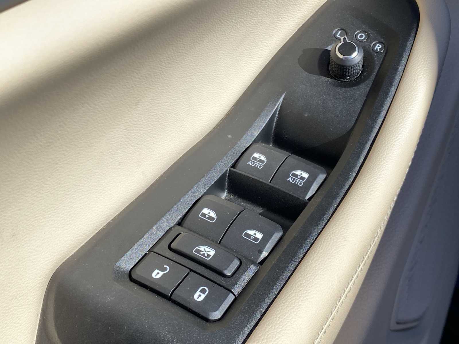 Thumbnail: 2024 Jeep Grand Cherokee L - 19