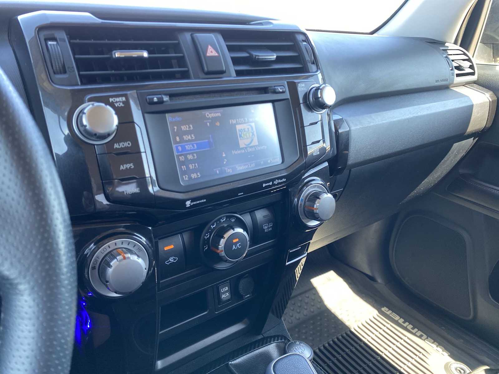 Thumbnail: 2019 Toyota 4Runner - 23