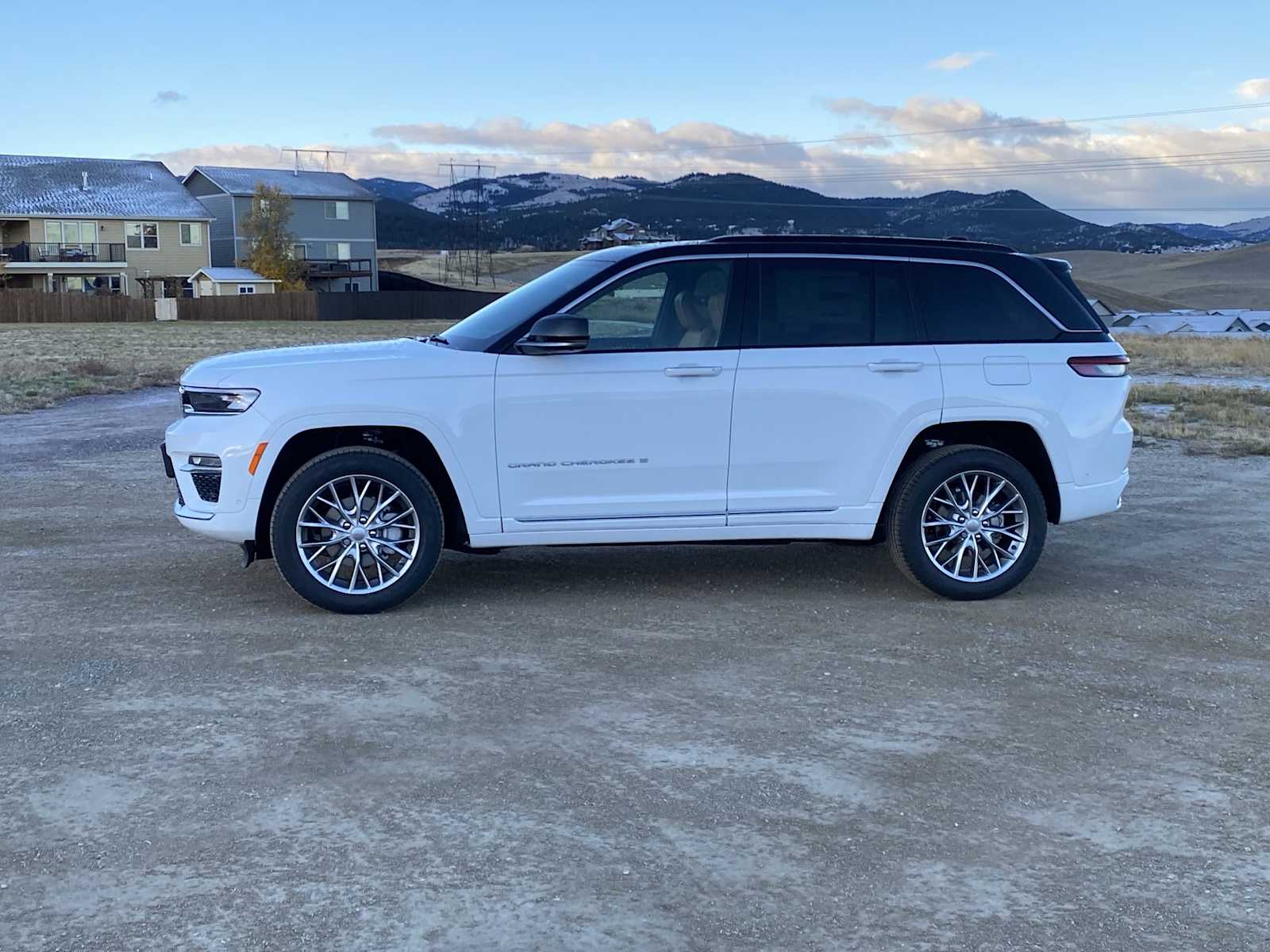 Thumbnail: 2025 Jeep Grand Cherokee - 10